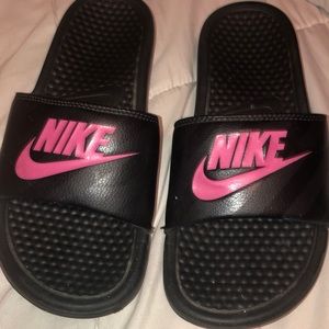 nike slides